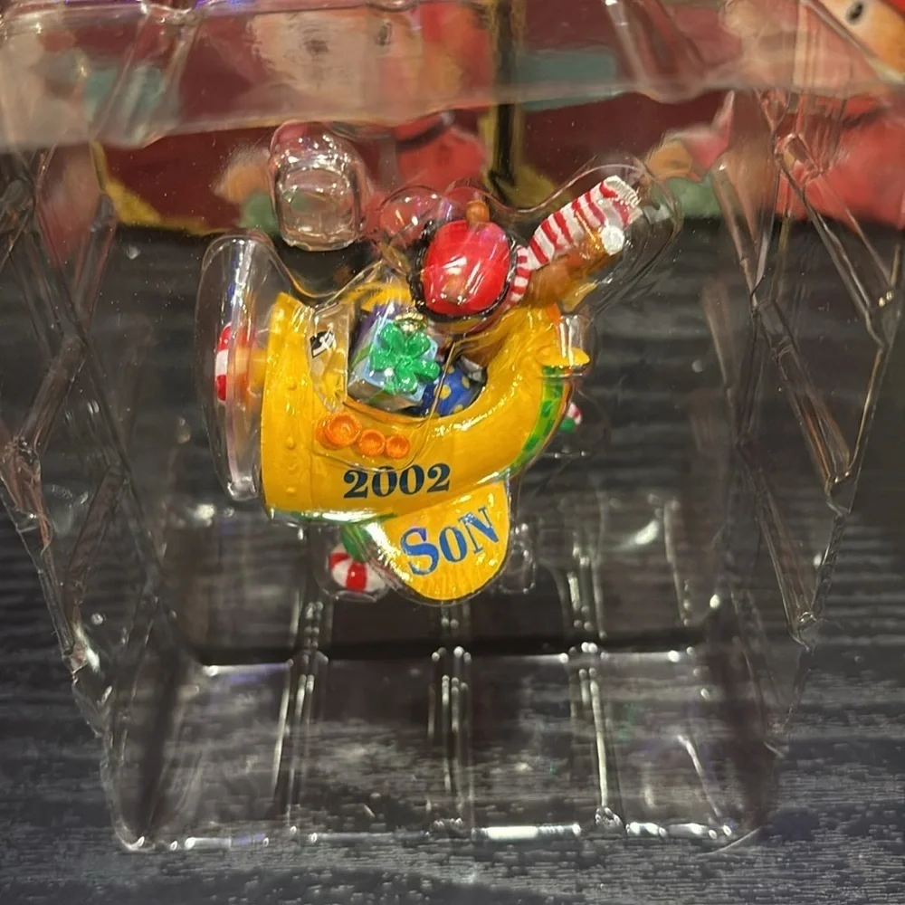Heirloom Collectibles celebrate holidays